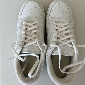 ALO Yoga Natural White Sneakers